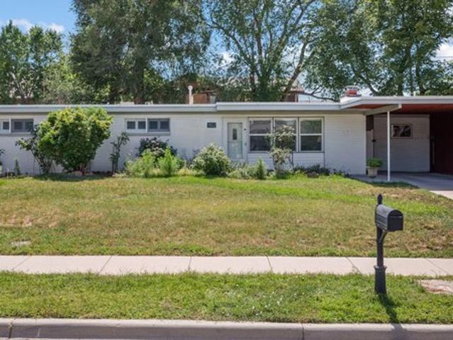 House for sale in Sandy, Utah