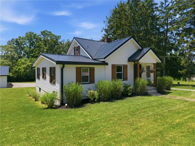 House for sale in Hostetter, Pennsylvania