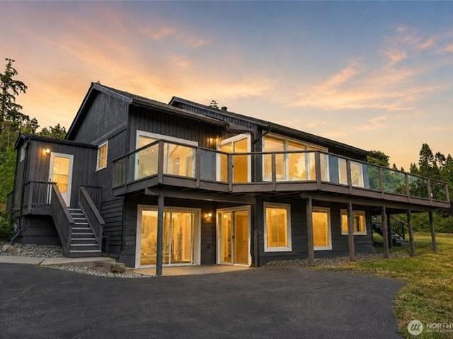 House for sale in Anacortes, Washington