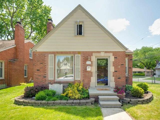 House for sale in Eastpointe, Michigan