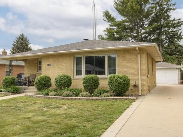 House for sale in Kenosha, Wisconsin