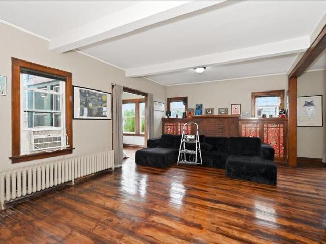 House for sale in Central Business District, City of Superior