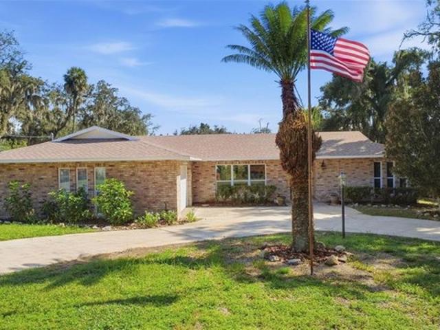 House for sale in Leesburg, Lake County