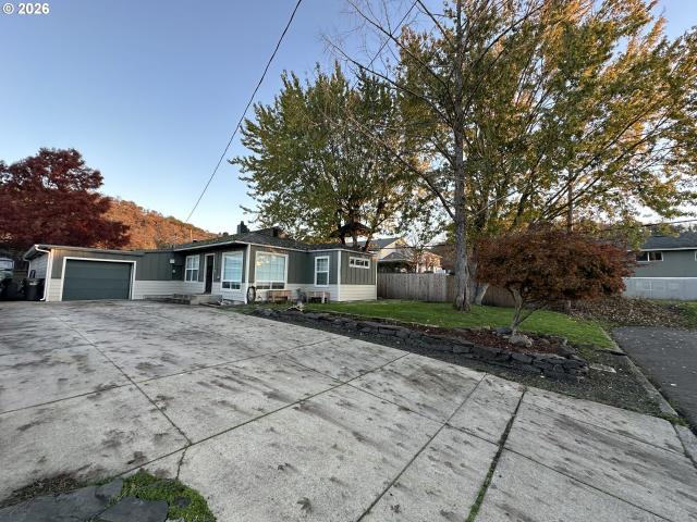 House for sale in Oregonia