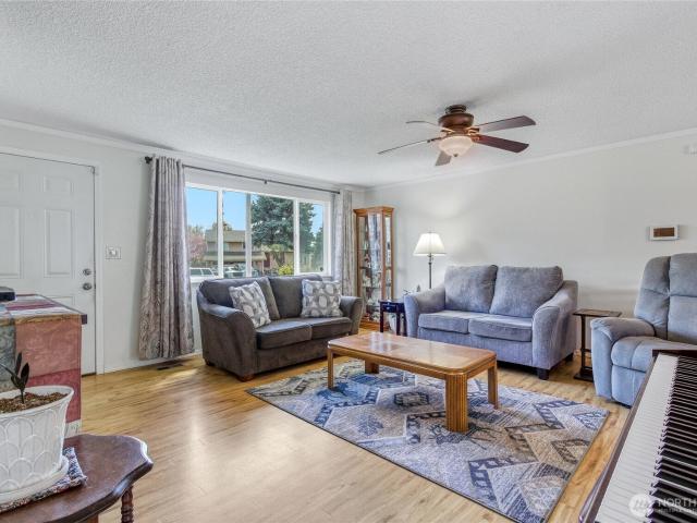 House for sale in College Place, Washington