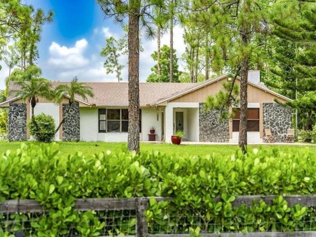 House for sale in Loxahatchee, Florida