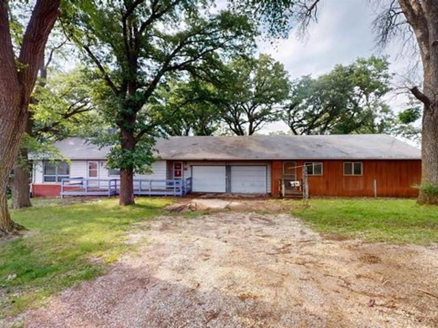 House for sale in Cherokee, Iowa