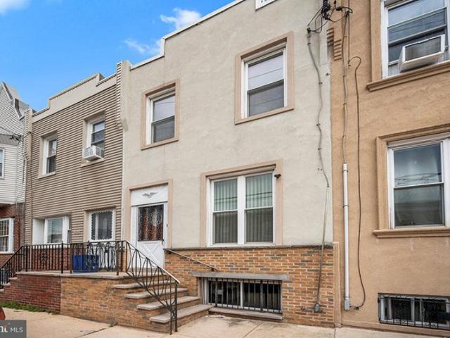Townhouse for sale in South Philadelphia Shopping Center, Philadelphia
