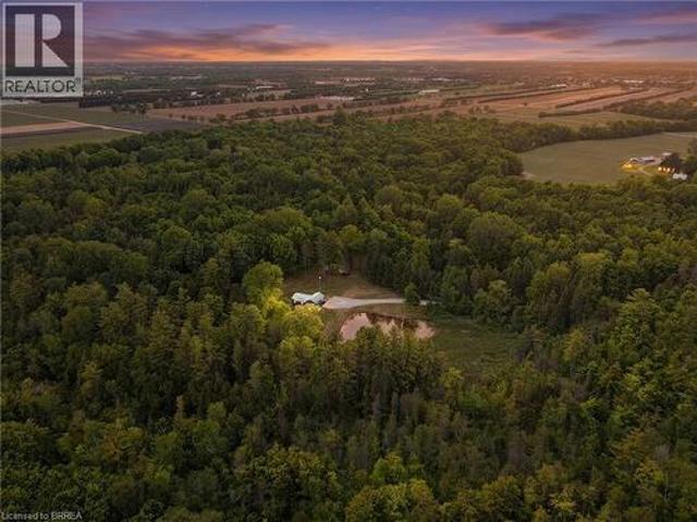 House for sale in Ontario