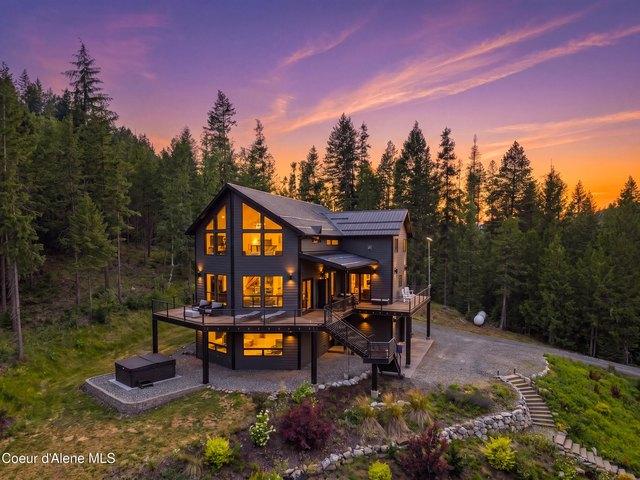 House for sale in Cocolalla, Idaho