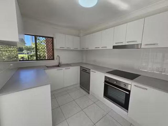 Apartment for rent in Gold Coast, Gold Coast Urban