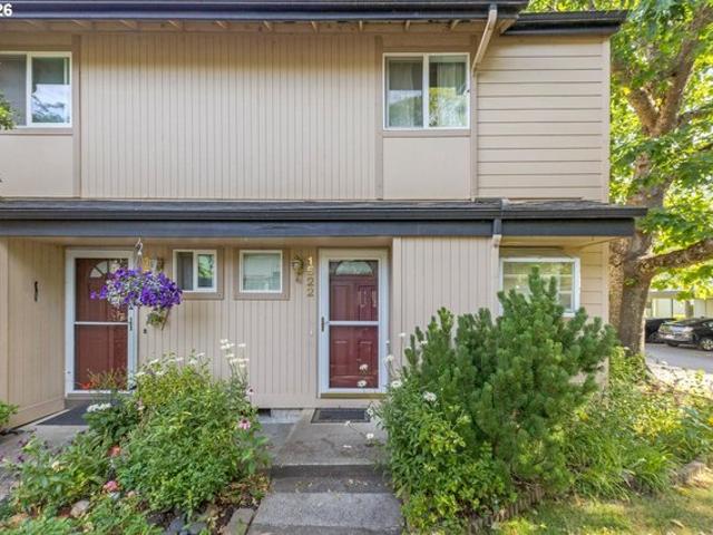 Condo for sale in Oregonia