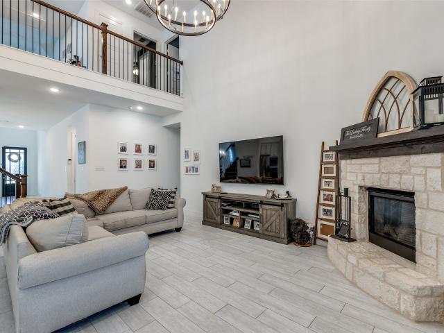 House for sale in Celina
