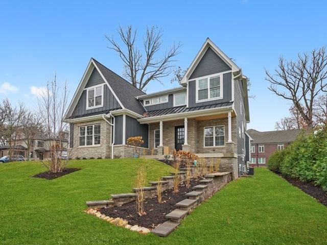 House for sale in Lemont, Illinois