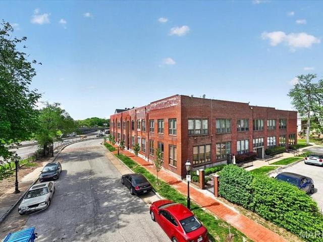 Condo for sale in Saint Louis, Missouri