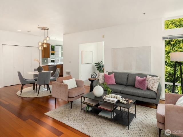 Condo for sale in Redmond