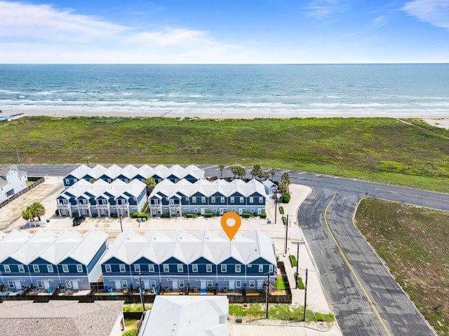 Townhouse for sale in Corpus Christi, Nueces County