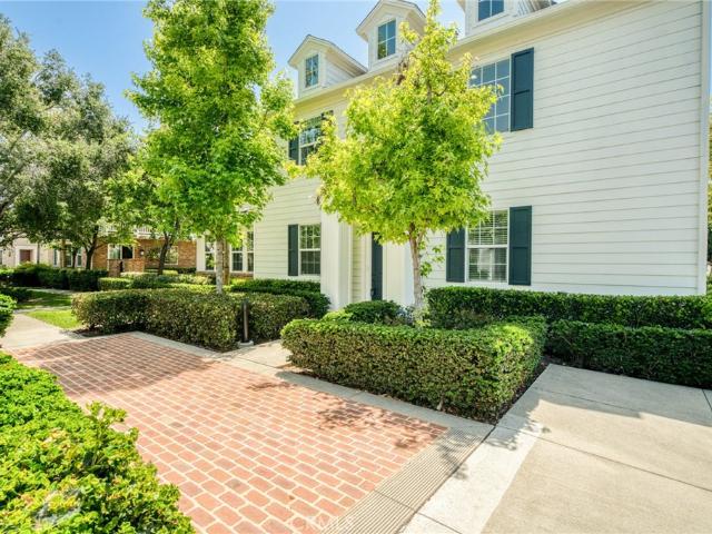 Townhouse for sale in Tustin, California