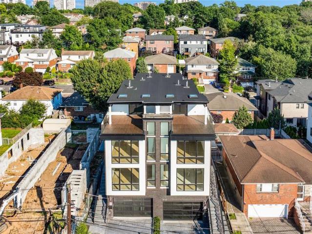 Condo for sale in Fort Lee, New Jersey