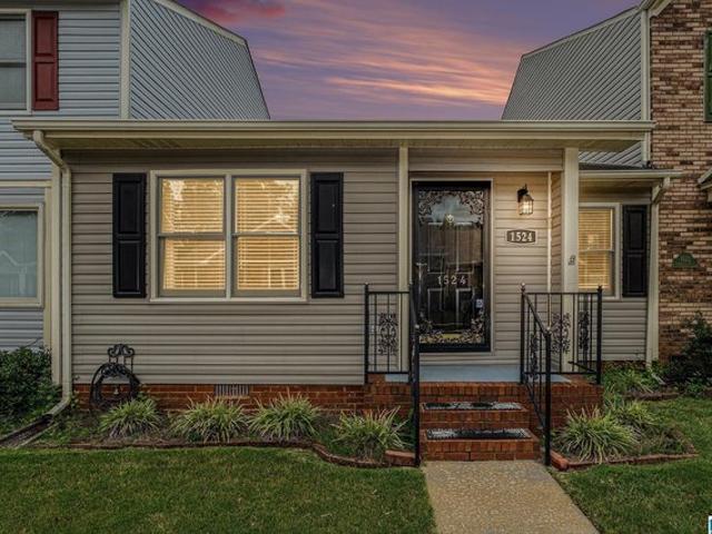 Townhouse for sale in Anniston, Alabama