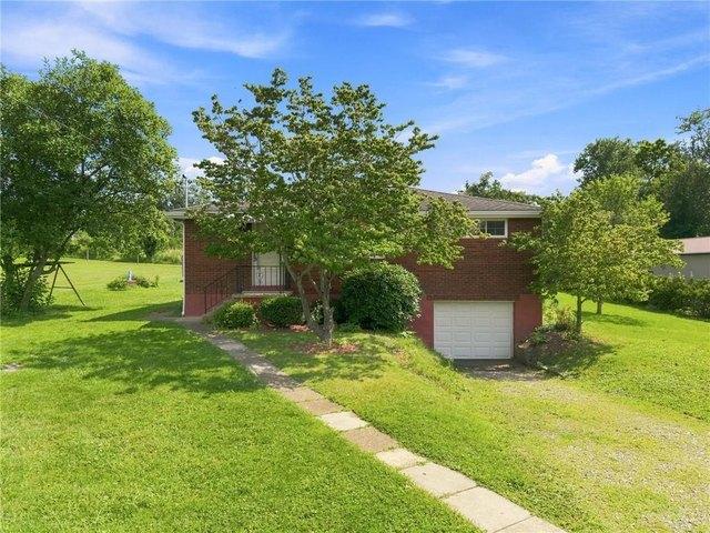 House for sale in Mount Pleasant, Pennsylvania