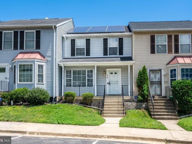 Townhouse for sale in District Heights, Maryland