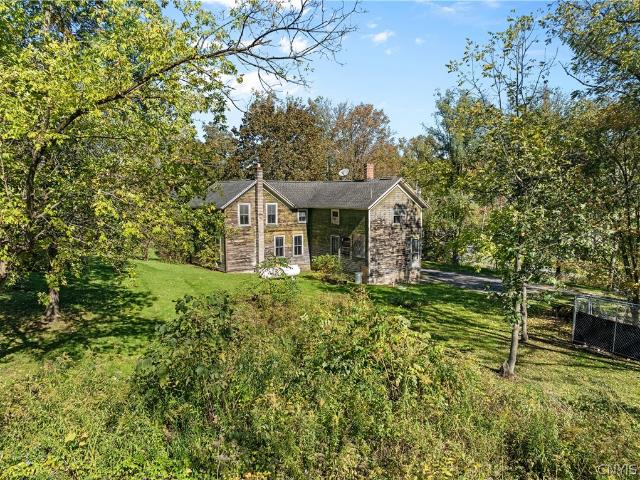 House for sale in Willow Glen, Town of Skaneateles