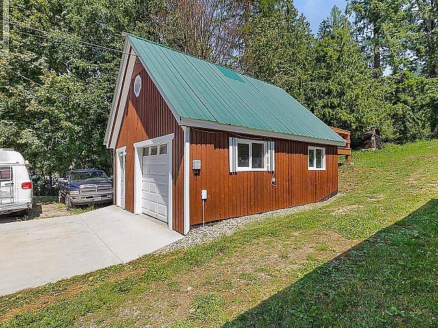 Land for sale in Sirdar, British Columbia