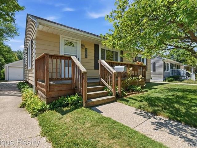 House for sale in Fort Gratiot, Michigan