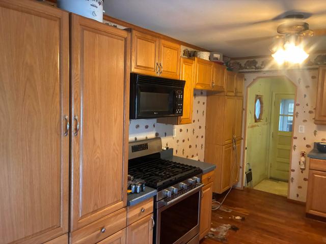 House for sale in Twin Lakes, Kenosha County
