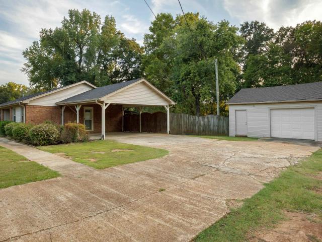 House for sale in Belview Heights, Tuscumbia
