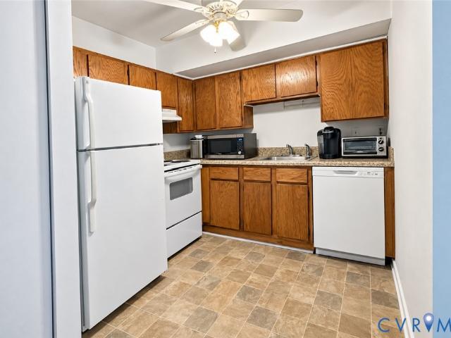 Townhouse for sale in Broadwater and Timsberry Townhomes, Chester