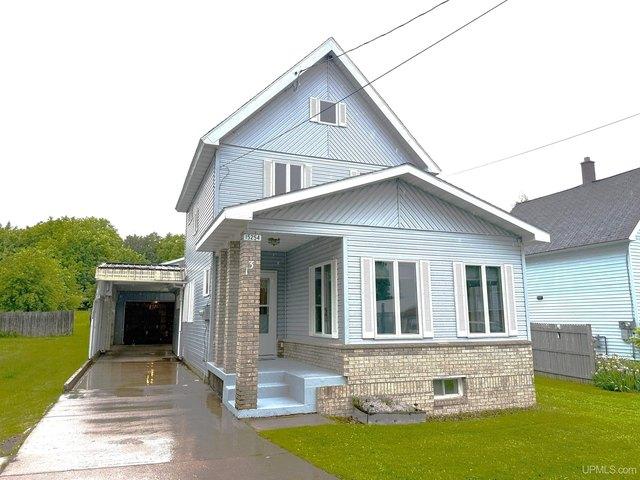 House for sale in Houghton, Michigan