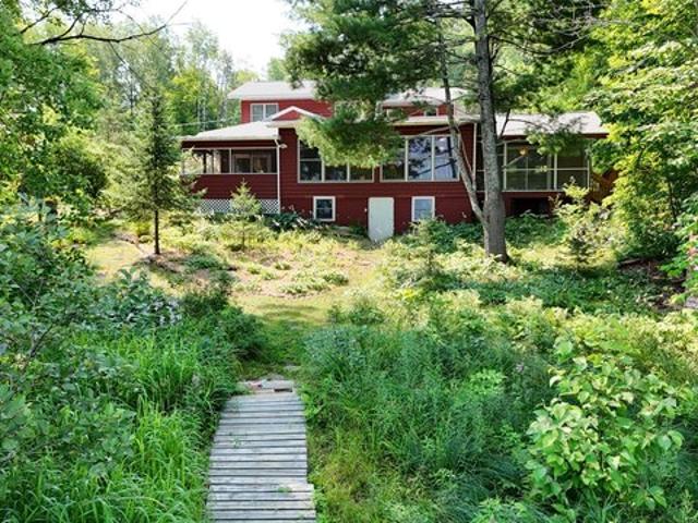 House for sale in Springbrook, Wisconsin