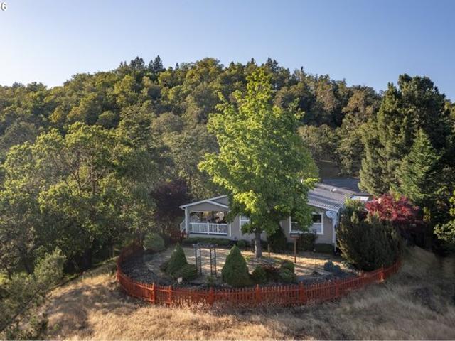 House for sale in Oregonia