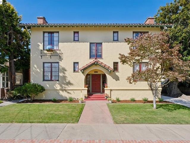 House for sale in Alameda, Alameda County