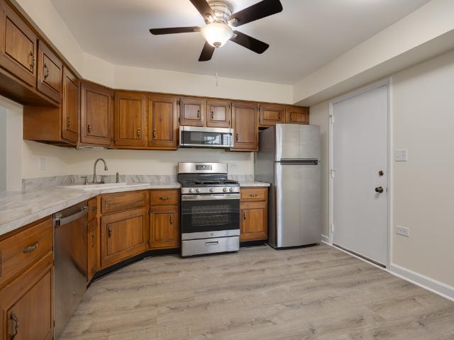 Townhouse for sale in Elk Grove Village, Cook County