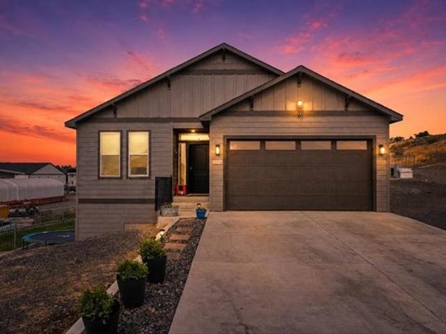 House for sale in Benton City, Washington