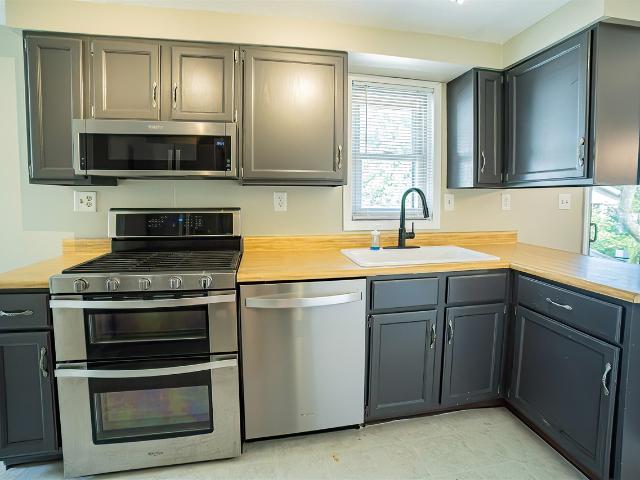 House for sale in Third Ward, Grand Rapids