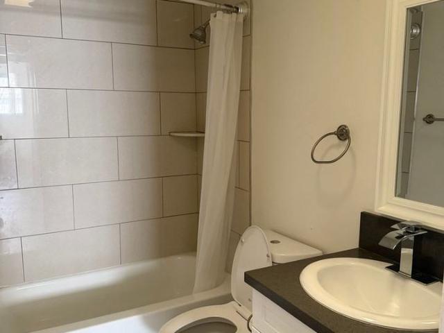 Apartment for rent in Canoga Park, California