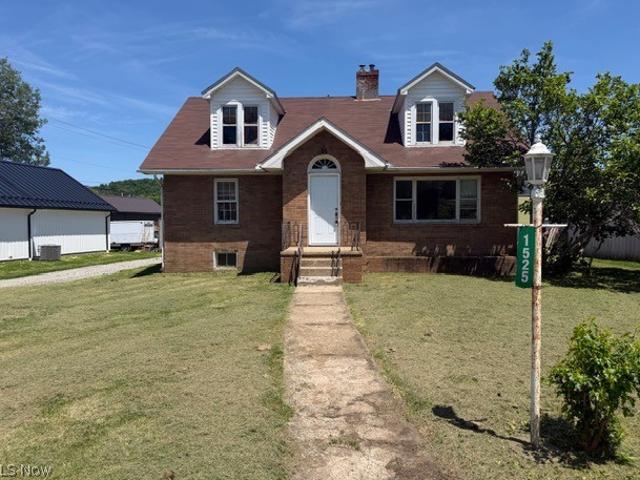 House for sale in Roanoake, Uhrichsville