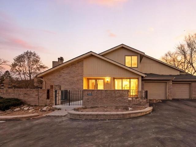 Condo for sale in Bloomfield Hills, Michigan