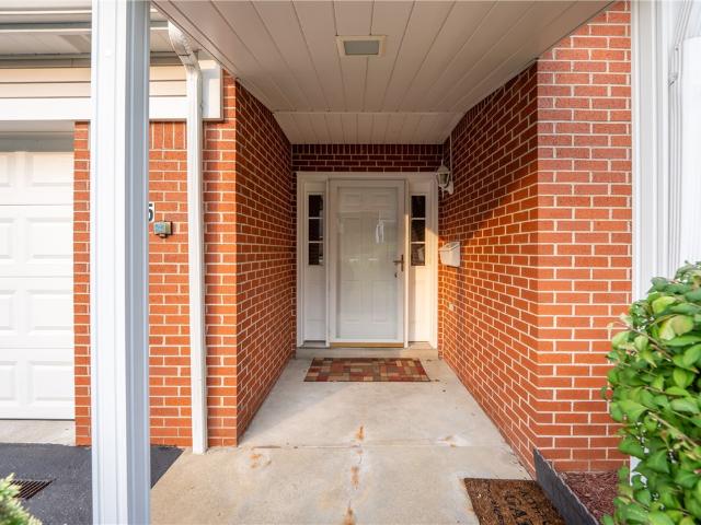 Condo for sale in Bradenville, Pennsylvania