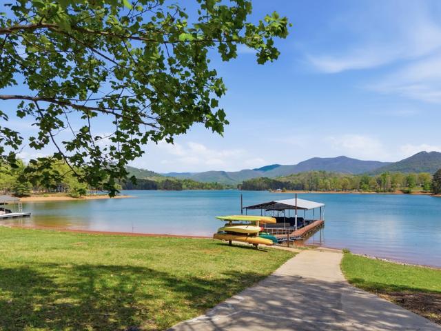 House for sale in Hiawassee, Georgia
