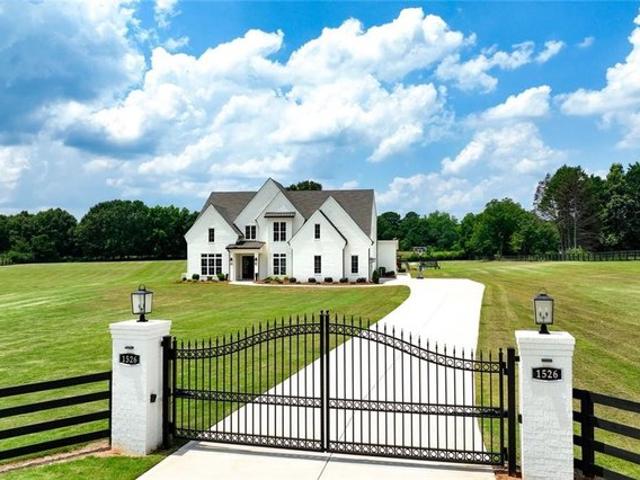 House for sale in Bishop, Oconee County