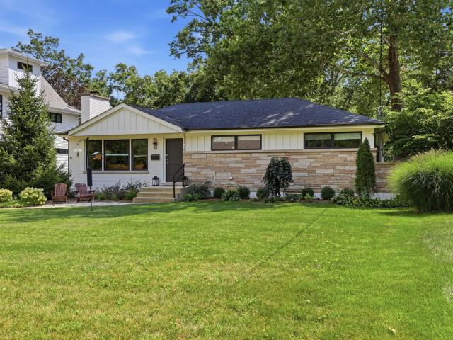 Property for rent in Wheaton, Illinois