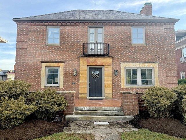 House for sale in East End, Charleston