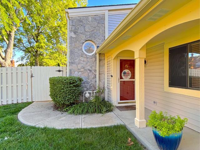 Condo for sale in Zionsville, Indiana