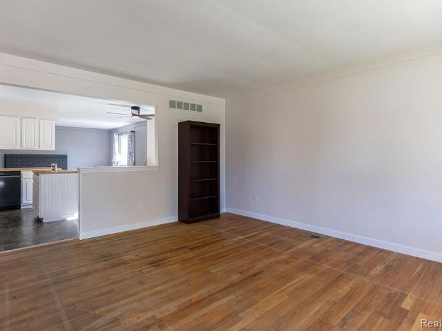 House for sale in Fraser, Michigan