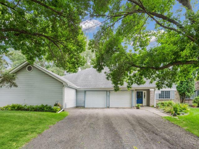 House for sale in Eden Prairie, Hennepin County